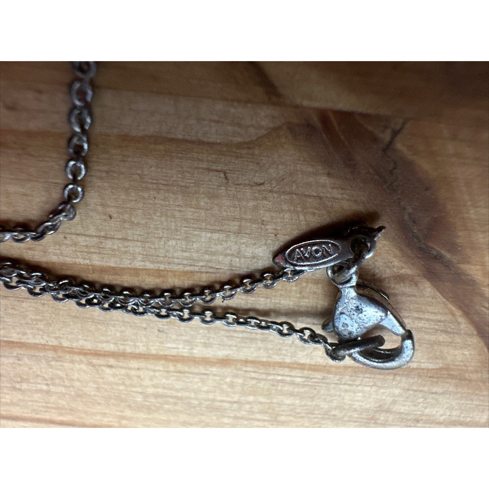 Avon SENTIMENTS Necklace FAITH Silver Finish Cursive Word Pendant - Picture 3 of 3